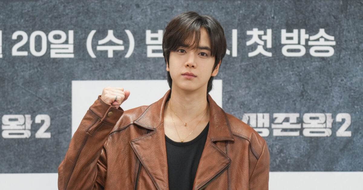 يونغ هون من فرقة THE BOYZ يتحدّث صراحةً عن مشاكل وكالته الأخيرة