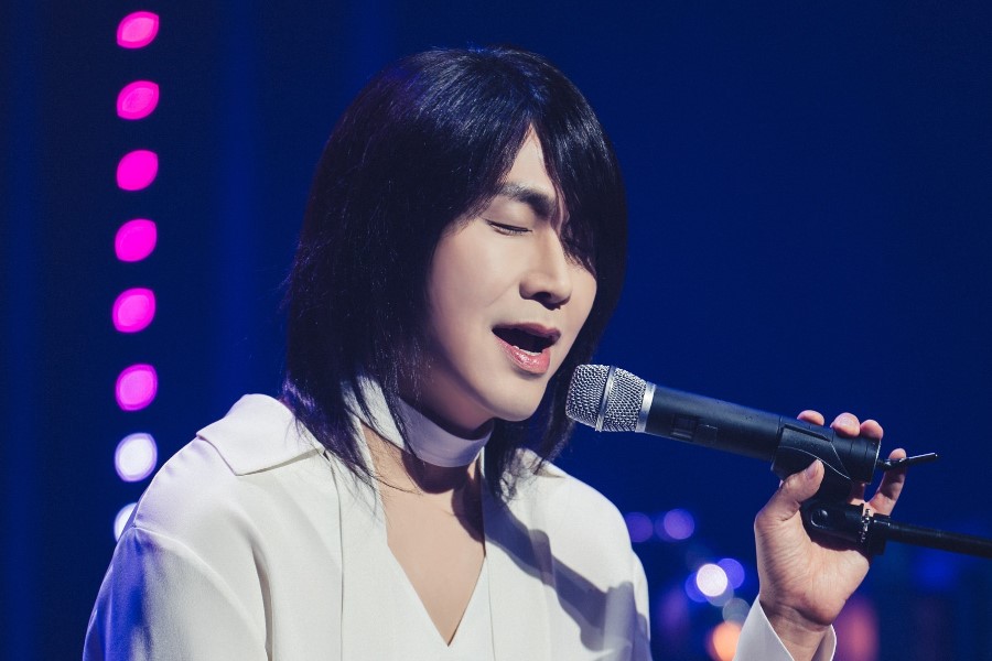 أوه جونغ سي (Oh Jung Se) في دور مغنّي بالاد كان يومًا واعدًا ضمن الفيلم الجديد "Wild Sing"